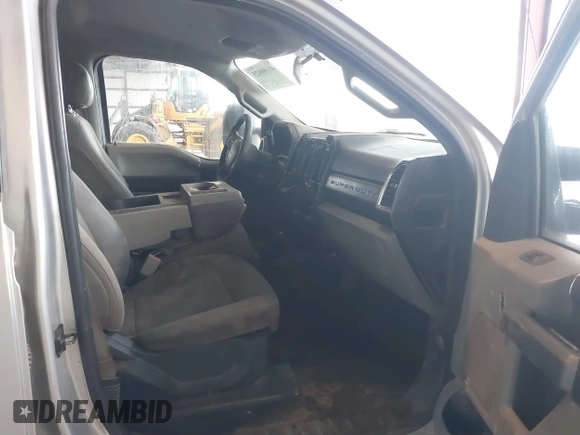 2017 Ford F-250 Lariat with VIN 1FT7W2B64HED52264, listed as a IAAI auction lot 41180825 with 192,109 mi miles and . Bid and sale history available at DreamBid. Image 5.