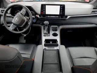 2022 Toyota Sienna XSE z VIN 5TDXSKFC6NS045485, wystawiony jako Copart lot #86983854 z przebiegiem 59 393 mil mil oraz Nie do naprawy • Non repairable. Historia ofert i sprzedaży dostępna na DreamBid. Obrazek 8.