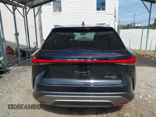 2024 Lexus RX 350 с VIN 2T2BAMCA3RC072407, выставлен на аукционе IAAI как лот 40399140 с пробегом 2 731 миль миль и . История ставок и продаж доступна на DreamBid. Изображение 16.
