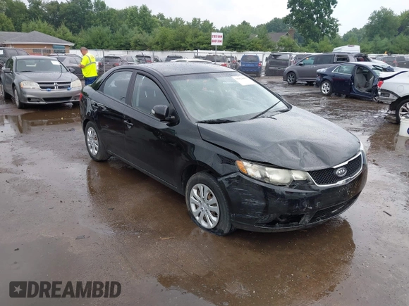 2010 Kia Forte EX z VIN KNAFU4A26A5065796, wystawiony jako IAAI lot #39824465 z przebiegiem 179 857 mil mil oraz . Historia ofert i sprzedaży dostępna na DreamBid. Obrazek 1.