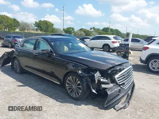 2015 Hyundai Genesis 3.8L with VIN KMHGN4JE8FU051163, listed as a IAAI auction lot 41937543 with 98,765 mi miles. Bid and sale history available at carsss.com. Image 1.