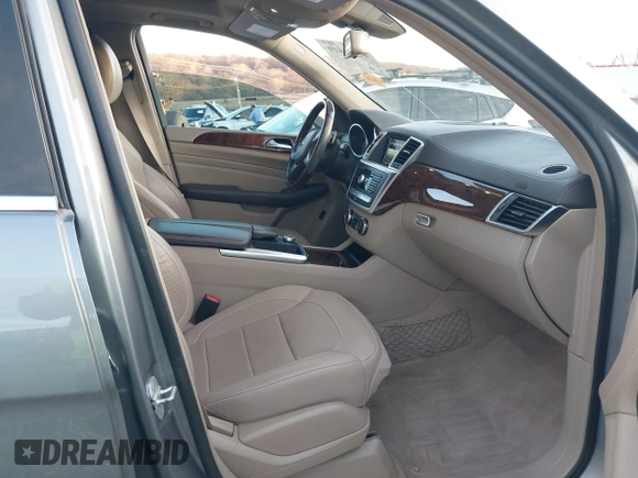 2015 Mercedes-Benz M 400 with VIN 4JGDA5GB3FA578028, listed as a IAAI auction lot 41114419 with 64,250 mi miles and . Bid and sale history available at DreamBid. Image 5.