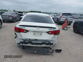 2022 Nissan Altima SR z VIN 1N4BL4CV3NN424416, wystawiony jako IAAI lot #42127183 z przebiegiem 8 881 mil mil oraz . Historia ofert i sprzedaży dostępna na DreamBid. Obrazek 16.