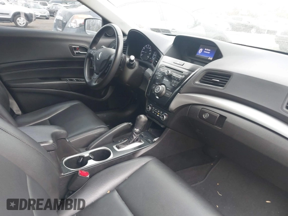 2016 Acura ILX z VIN 19UDE2F33GA013007, wystawiony jako IAAI lot #41902439 z przebiegiem 123 447 mil mil oraz . Historia ofert i sprzedaży dostępna na DreamBid. Obrazek 5.