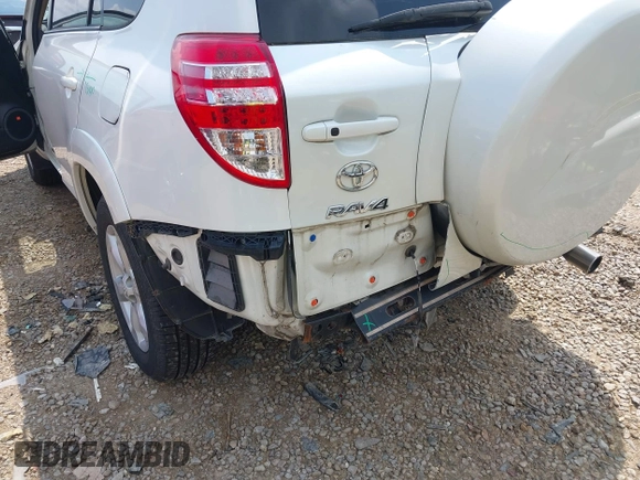 2011 Toyota RAV4 Limited z VIN 2T3DF4DV3BW126932, wystawiony jako IAAI lot #42422832 z przebiegiem 91 770 mil mil oraz . Historia ofert i sprzedaży dostępna na DreamBid. Obrazek 12.