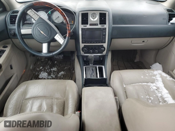 2005 Chrysler 300 with VIN 2C3AA63H45H581998, listed as a Copart auction lot 44332505 with 154,932 mi miles and Clean Title. Bid and sale history available at carsss.com. Image 8.
