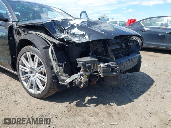 2011 Audi A8 z VIN WAURVAFD7BN026526, wystawiony jako IAAI lot #42294941 z przebiegiem 112 128 mil mil oraz . Historia ofert i sprzedaży dostępna na DreamBid. Obrazek 6.