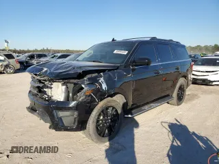 2023 Ford Expedition XLT с VIN 1FMJU1J81PEA52474, выставлен на аукционе Copart как лот 88899485 с пробегом 10 994 миль миль и Списание • Salvage title. История ставок и продаж доступна на DreamBid. Изображение 1.