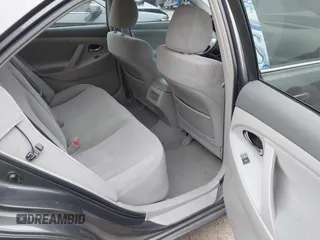 2010 Toyota Camry z VIN 4T4BF3EKXAR074797, wystawiony jako IAAI lot #42425096 z przebiegiem 120 451 mil mil oraz . Historia ofert i sprzedaży dostępna na DreamBid. Obrazek 8.