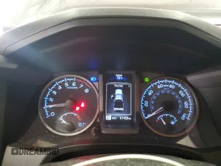 2021 Toyota Tacoma SR with VIN 3TMCZ5ANXMM425903, listed as a Copart auction lot 57963425 with 61,458 mi miles and Salvage title. Bid and sale history available at DreamBid. Image 9.