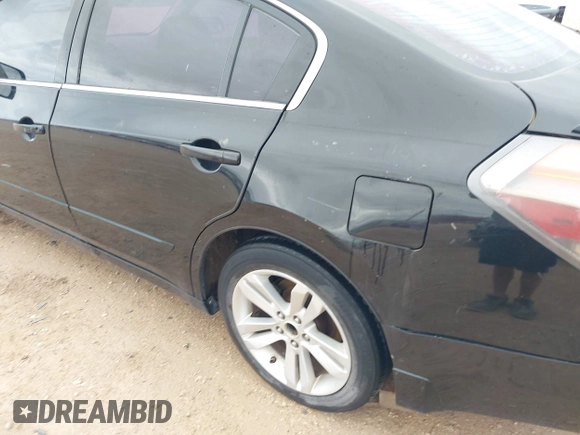 2010 Nissan Altima 3.5 SR with VIN 1N4BL2AP3AN567241, listed as a IAAI auction lot 41950511 with 201,963 mi miles. Bid and sale history available at carsss.com. Image 12.