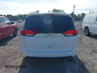 2017 Chrysler Pacifica Limited с VIN 2C4RC1GG0HR505044, выставлен на аукционе IAAI как лот 42541256 с пробегом 97 341 миль миль и . История ставок и продаж доступна на DreamBid. Изображение 16.
