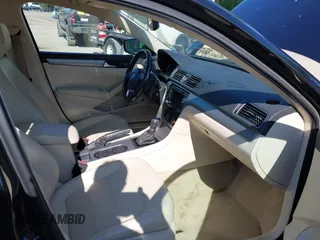 2014 Volkswagen Passat SE с VIN 1VWBN7A37EC002696, выставлен на аукционе IAAI как лот 42308028 с пробегом 165 111 миль миль и . История ставок и продаж доступна на DreamBid. Изображение 5.