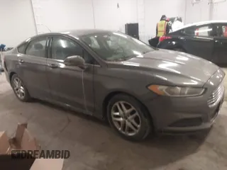 2014 Ford Fusion SE with VIN 1FA6P0H73E5389384, listed as a IAAI auction lot 41387809 with 164,490 mi miles. Bid and sale history available at carsss.com. Image 1.