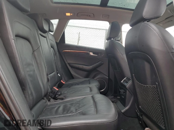 2014 Audi Q5 Premium Plus z VIN WA1CMAFP3EA126716, wystawiony jako Copart lot #56861425 z przebiegiem 109 522 mil mil oraz Szkoda całkowita • Salvage title. Historia ofert i sprzedaży dostępna na DreamBid. Obrazek 11.