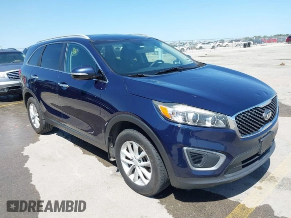2016 Kia Sorento LX with VIN 5XYPG4A37GG145552, listed as a IAAI auction lot 42014900 with 153,191 mi miles. Bid and sale history available at carsss.com. Image 1.