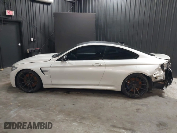 2017 BMW M4 with VIN WBS3R9C5XHK709445, listed as a IAAI auction lot 39303430 with 59,095 mi miles. Bid and sale history available at carsss.com. Image 15.
