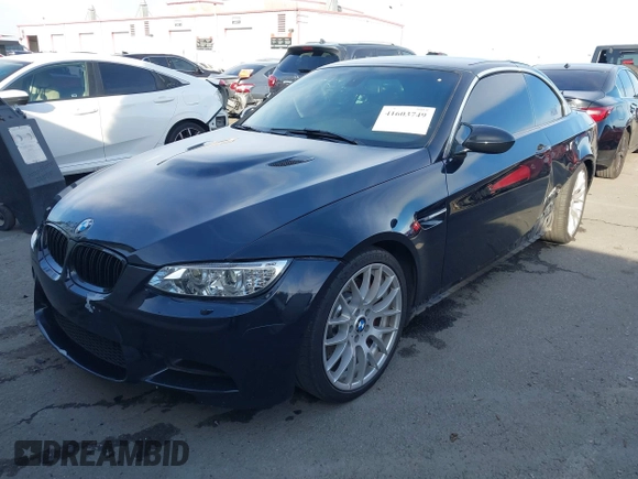 2011 BMW M3 with VIN WBSDX9C50BE584780, listed as a IAAI auction lot 41603749 with 156,141 mi miles. Bid and sale history available at carsss.com. Image 17.