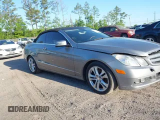 2011 Mercedes-Benz E-Class E 350 with VIN WDDKK5GFXBF080505, listed as a IAAI auction lot 41759498 with 226,419 mi miles. Bid and sale history available at carsss.com. Image 1.