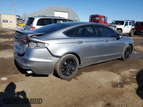 2020 Ford Fusion SE with VIN 3FA6P0HD8LR128879, listed as a Copart auction lot 89090425 with 129,784 mi miles and Salvage Title. Bid and sale history available at carsss.com. Image 3.