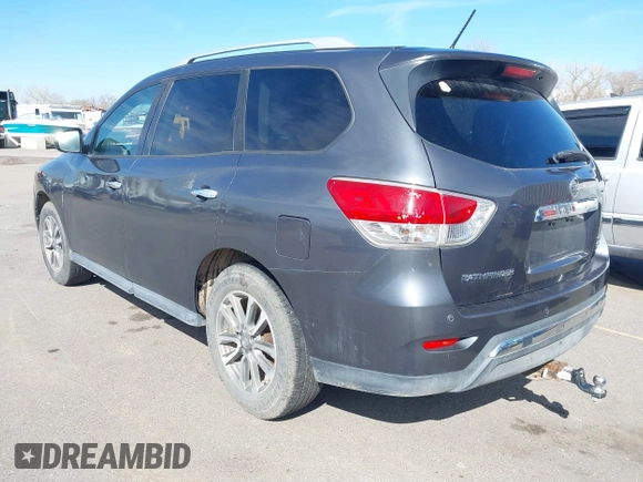 2013 Nissan Pathfinder SV with VIN 5N1AR2MM7DC629659, listed as a IAAI auction lot 41584506 with 213,884 mi miles. Bid and sale history available at carsss.com. Image 3.