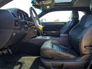 2010 Dodge Challenger R/T Classic z VIN 2B3CJ5DT0AH120875, wystawiony jako Copart lot #52179795 z przebiegiem 127 144 mil mil oraz Szkoda całkowita • Salvage title. Historia ofert i sprzedaży dostępna na DreamBid. Obrazek 7.