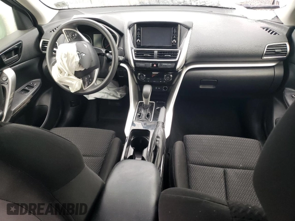 2020 Mitsubishi Eclipse Cross ES z VIN JA4AS3AAXLZ017311, wystawiony jako Copart lot #49521925 z przebiegiem 52 687 mil mil oraz Szkoda całkowita • Salvage title. Historia ofert i sprzedaży dostępna na DreamBid. Obrazek 8.