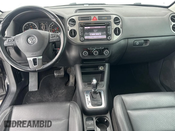 2011 Volkswagen Tiguan SEL with VIN WVGBV7AX7BW531576, listed as a Copart auction lot 44854455 with 224,729 mi miles and Clean Title. Bid and sale history available at DreamBid. Image 9.