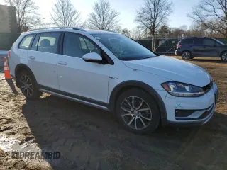 2018 Volkswagen Golf S z VIN 3VWH17AU3JM753947, wystawiony jako Copart lot #41790225 z przebiegiem 46 126 mil mil oraz Szkoda całkowita • Salvage title. Historia ofert i sprzedaży dostępna na DreamBid. Obrazek 4.