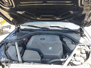 2023 BMW 4 Series 430i z VIN WBA63AV01PFP57025, wystawiony jako IAAI lot #42101068 z przebiegiem 28 514 mil mil oraz . Historia ofert i sprzedaży dostępna na DreamBid. Obrazek 10.