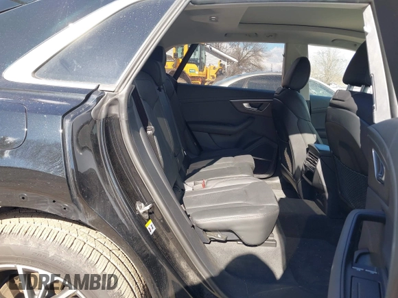 2023 Audi Q8 Prestige z VIN WA1FVBF10PD035688, wystawiony jako IAAI lot #41864567 z przebiegiem 27 219 mil mil oraz . Historia ofert i sprzedaży dostępna na DreamBid. Obrazek 8.