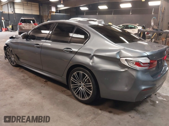 2019 BMW 5 Series 530i xDrive with VIN WBAJA7C54KG911943, listed as a IAAI auction lot 41708165 with 92,948 mi miles. Bid and sale history available at carsss.com. Image 3.