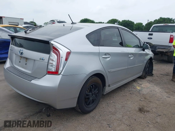 2013 Toyota Prius One with VIN JTDKN3DU8D5565968, listed as a IAAI auction lot 41958456 with 140,350 mi miles. Bid and sale history available at carsss.com. Image 4.