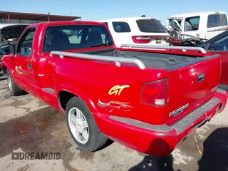 2000 GMC Sonoma SLS w/1SE Pkg with VIN 1GTCS1450Y8258079, listed as a IAAI auction lot 41510246 with 229,220 mi miles. Bid and sale history available at carsss.com. Image 3.