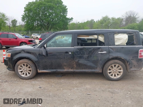 2010 Ford Flex SEL z VIN 2FMHK6CC2ABB29746, wystawiony jako IAAI lot #42365561 z przebiegiem 253 280 mil mil oraz . Historia ofert i sprzedaży dostępna na DreamBid. Obrazek 14.