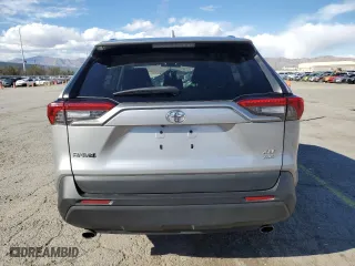 2022 Toyota RAV4 XLE with VIN 2T3P1RFV7NW295765, listed as a Copart auction lot 49181815 with 52,688 mi miles and Salvage Title. Bid and sale history available at carsss.com. Image 6.