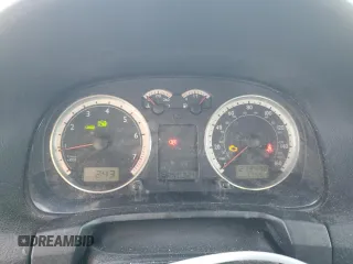 2004 Volkswagen Jetta GL with VIN 3VWRK69M84M029353, listed as a Copart auction lot 86177874 with 213,432 mi miles and Salvage title. Bid and sale history available at DreamBid. Image 9.