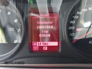 2009 Pontiac G8 with VIN 6G2ER57729L153123, listed as a IAAI auction lot 42046031 with 100,419 mi miles. Bid and sale history available at carsss.com. Image 7.