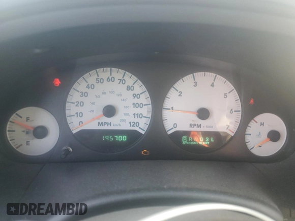 2005 Dodge Caravan SXT with VIN 2D4GP44L45R585381, listed as a Copart auction lot 66082085 with 195,700 mi miles and Salvage title. Bid and sale history available at DreamBid. Image 9.