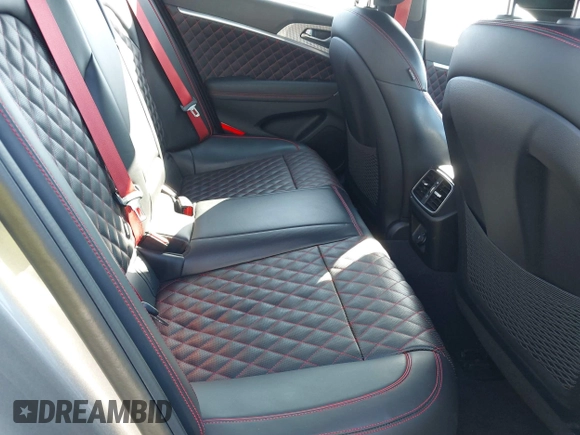 2022 Genesis G70 3.3T z VIN KMTG54TE0NU084191, wystawiony jako IAAI lot #41479649 z przebiegiem 51 548 mil mil oraz . Historia ofert i sprzedaży dostępna na DreamBid. Obrazek 8.