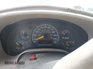 2000 Chevrolet Astro z VIN 1GNDM19W1YB219270, wystawiony jako IAAI lot #42053149 z przebiegiem 202 254 mil mil oraz . Historia ofert i sprzedaży dostępna na DreamBid. Obrazek 7.