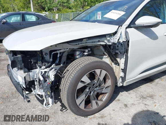 2022 Audi e-tron Premium with VIN WA1AAAGE1NB012253, listed as a IAAI auction lot 41424316 with 23,667 mi miles. Bid and sale history available at carsss.com. Image 6.