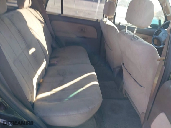 2002 Toyota 4Runner SR5 with VIN JT3GN86R620225700, listed as a IAAI auction lot 41655208 with 310,739 mi miles. Bid and sale history available at carsss.com. Image 8.
