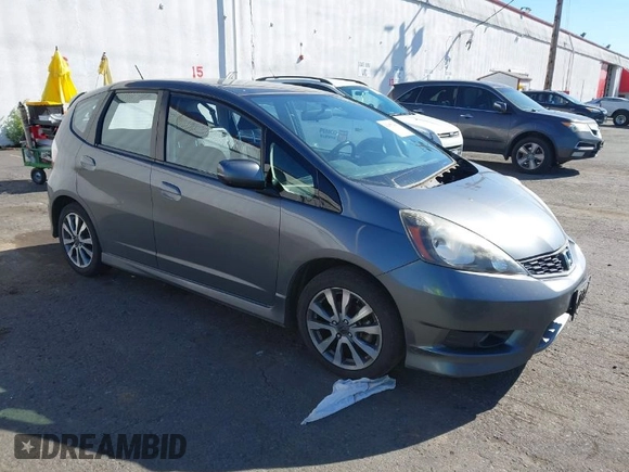 2013 Honda Fit Sport with VIN JHMGE8H58DC045219, listed as a IAAI auction lot 42057466 with 121,837 mi miles. Bid and sale history available at carsss.com. Image 1.