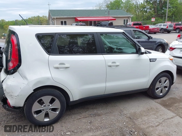 2015 Kia Soul z VIN KNDJN2A27F7213044, wystawiony jako IAAI lot #42230444 z przebiegiem 43 408 mil mil oraz . Historia ofert i sprzedaży dostępna na DreamBid. Obrazek 13.