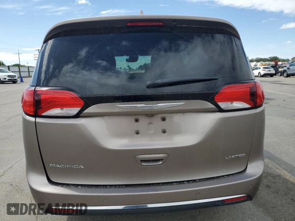 2017 Chrysler Pacifica Limited z VIN 2C4RC1GG5HR759865, wystawiony jako Copart lot #56431515 z przebiegiem 93 473 mil mil oraz Szkoda całkowita • Salvage title. Historia ofert i sprzedaży dostępna na DreamBid. Obrazek 6.