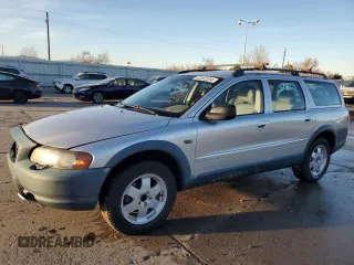 2003 Volvo V70 XC70 z VIN YV1SZ59H031102167, wystawiony jako Copart lot #82382224 z przebiegiem 226 654 mil mil oraz Szkoda całkowita • Salvage title. Historia ofert i sprzedaży dostępna na DreamBid. Obrazek 1.