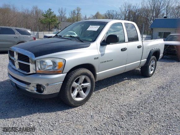 2006 Dodge Ram 1500 SLT with VIN 1D7HA18256S631289, listed as a IAAI auction lot 41872624 with 238,721 mi miles. Bid and sale history available at carsss.com. Image 2.