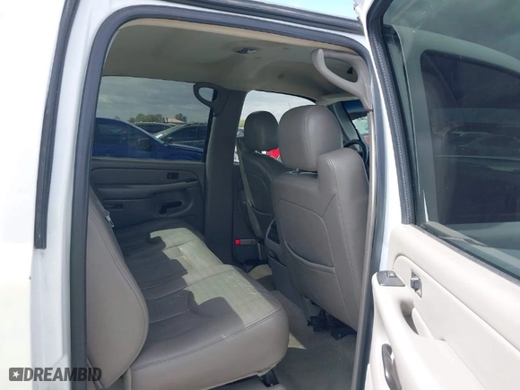2007 Chevrolet Silverado 1500 Classic LT1 with VIN 2GCEK13Z671105463, listed as a IAAI auction lot 41681761 with NaN miles. Bid and sale history available at carsss.com. Image 8.