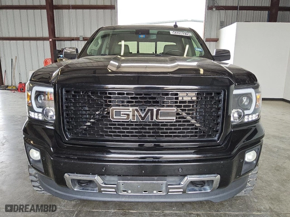2015 GMC Sierra 1500 Denali with VIN 3GTU2WEJ3FG443960, listed as a Copart auction lot 43266375 with 132,777 mi miles and Clean Title. Bid and sale history available at carsss.com. Image 5.